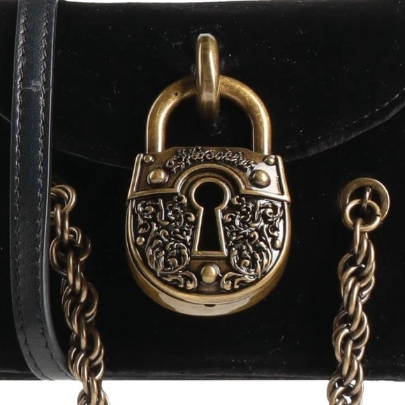 MOSCHINO stylish limited edition 
Handbag/crossbody NWT 
Retail $ 1,095.00 - Picture 6 of 12